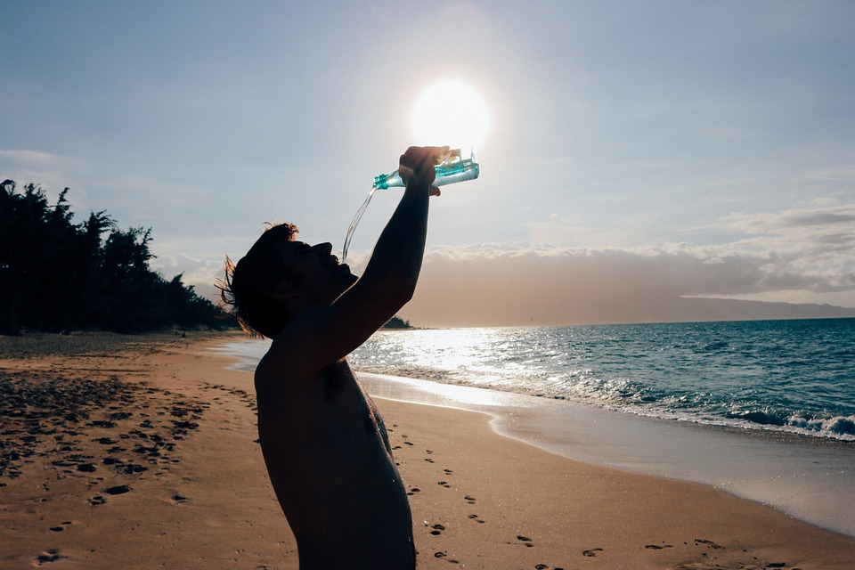 Quel est le bon moment pour boire de l'eau quotidiennement?